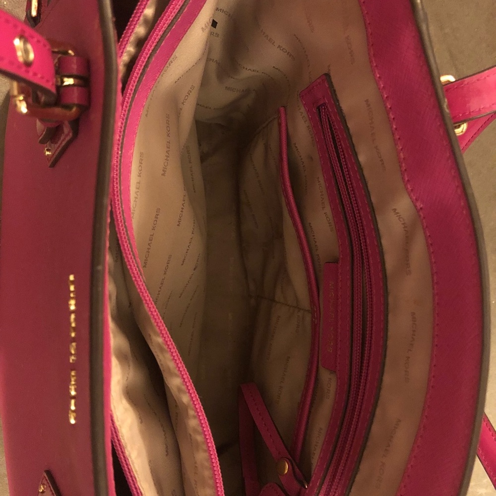 Authentic Pink Michael Kors Handbag And Wallet - image 4